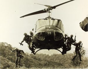 sejarah perang vietnam